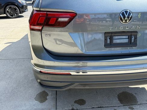 Used 2024 Volkswagen Tiguan SE AWD/4WD image 17