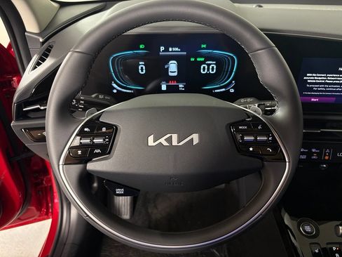 New 2026 Kia Niro EX FWD image 19
