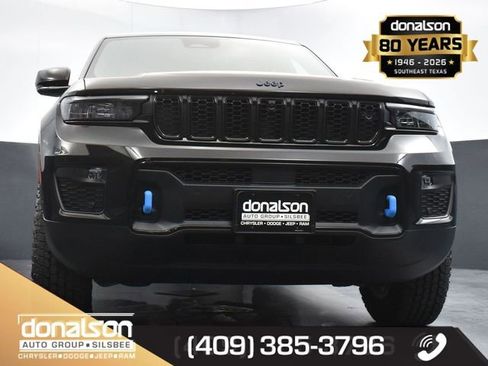 New 2024 Jeep Grand Cherokee Trailhawk w/ Advanced Protech Group II image 33