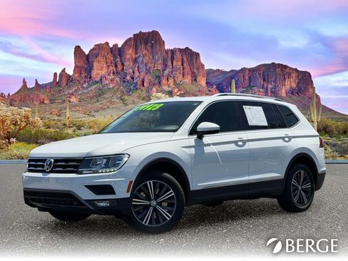 Used 2018 Volkswagen Tiguan SEL FWD image 2
