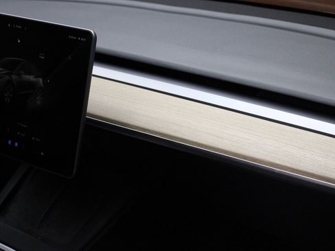 Used 2022 Tesla Model Y Performance image 40