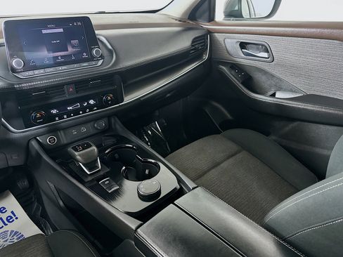 Used 2023 Nissan Rogue SV image 21