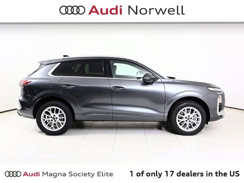 New 2026 Audi Q3 quattro 2.0T AWD/4WD image 17
