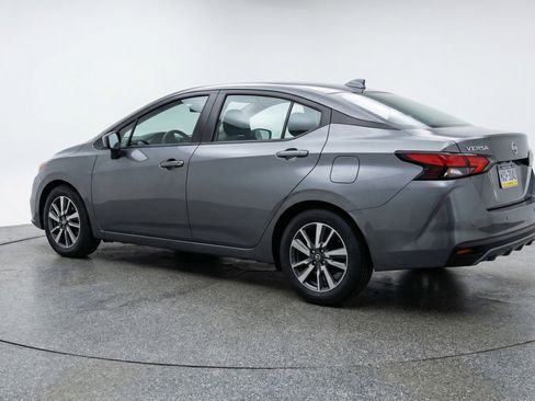 Used 2025 Nissan Versa SV FWD image 6