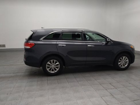 Used 2018 Kia Sorento LX image 10