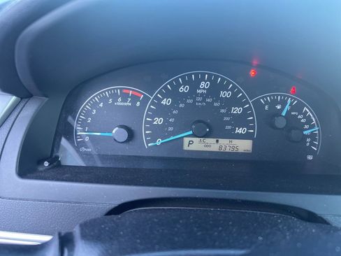 Used 2012 Toyota Camry LE image 10