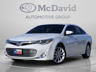 Used 2014 Toyota Avalon Limited w/ Technology Package