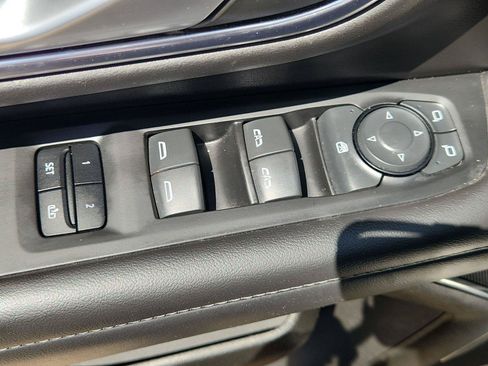 Used 2022 Chevrolet Suburban Z71 AWD/4WD image 22