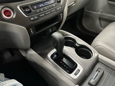 Used 2017 Honda Pilot EX-L image 32