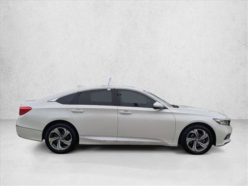 Used 2020 Honda Accord EX image 4