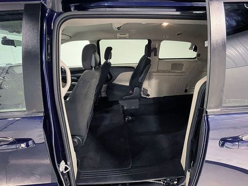 Used 2017 Dodge Grand Caravan SE w/ Power Window Group FWD image 15
