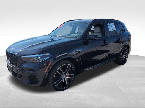 Used 2022 BMW X5 xDrive40i w/ M Sport Package image 4