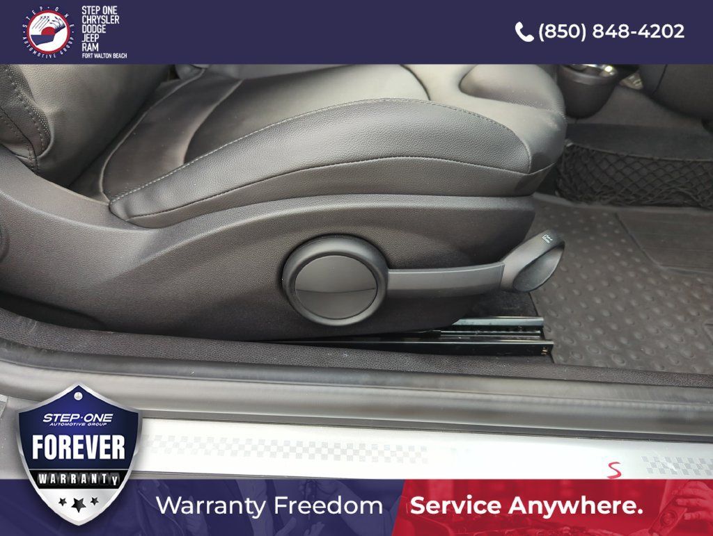 Used 2013 MINI Cooper S FWD image 25