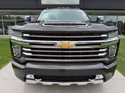 Used 2020 Chevrolet Silverado 2500 High Country AWD/4WD image 3