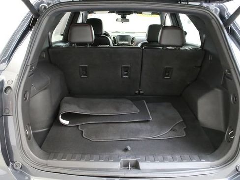 Used 2023 Chevrolet Equinox RS AWD/4WD image 28