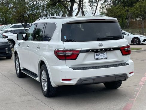 Used 2024 Nissan Armada SV image 4