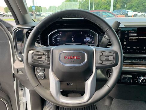 Used 2024 GMC Sierra 1500 SLE AWD/4WD image 11