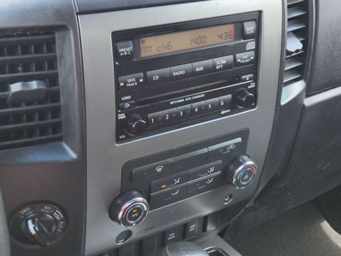 Used 2011 Nissan Titan SV w/ SV Value Truck Pkg AWD/4WD image 27