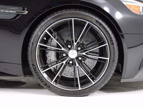 Used 2014 Aston Martin Vanquish Volante RWD image 26