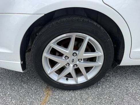 Used 2010 Ford Fusion SEL FWD image 16