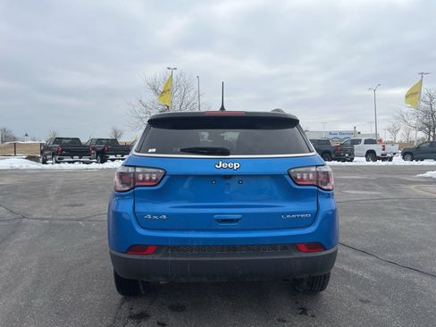 Used 2025 Jeep Compass Limited image 4