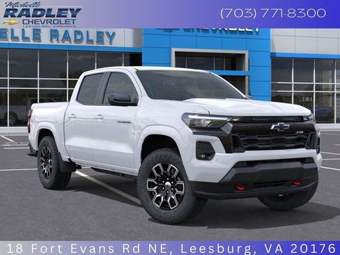 New 2025 Chevrolet Colorado Z71 image 9