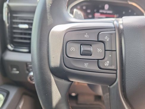 Used 2024 GMC Sierra 1500 AT4 w/ Technology Package AWD/4WD image 13