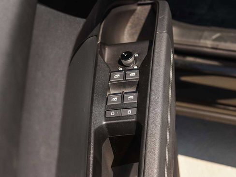 Used 2023 Audi Q4 e-tron Premium w/ Premium Plus RWD image 27