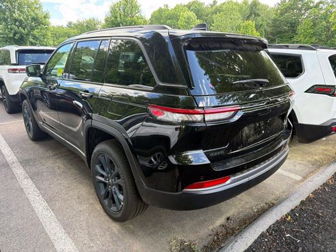 New 2026 Jeep Grand Cherokee Limited AWD/4WD image 3