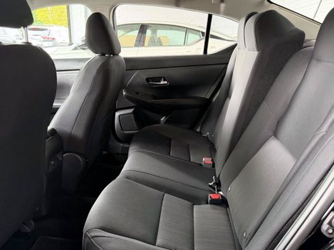 Used 2023 Nissan Sentra SV FWD image 12