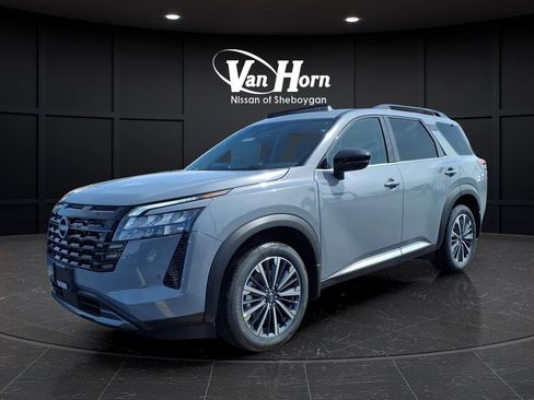 New 2026 Nissan Pathfinder Platinum AWD/4WD image 3