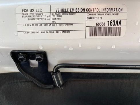 Used 2023 Jeep Wrangler Unlimited Sahara w/ LED Lighting Group AWD/4WD image 26