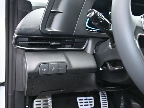 New 2026 Hyundai Elantra Sport FWD image 16