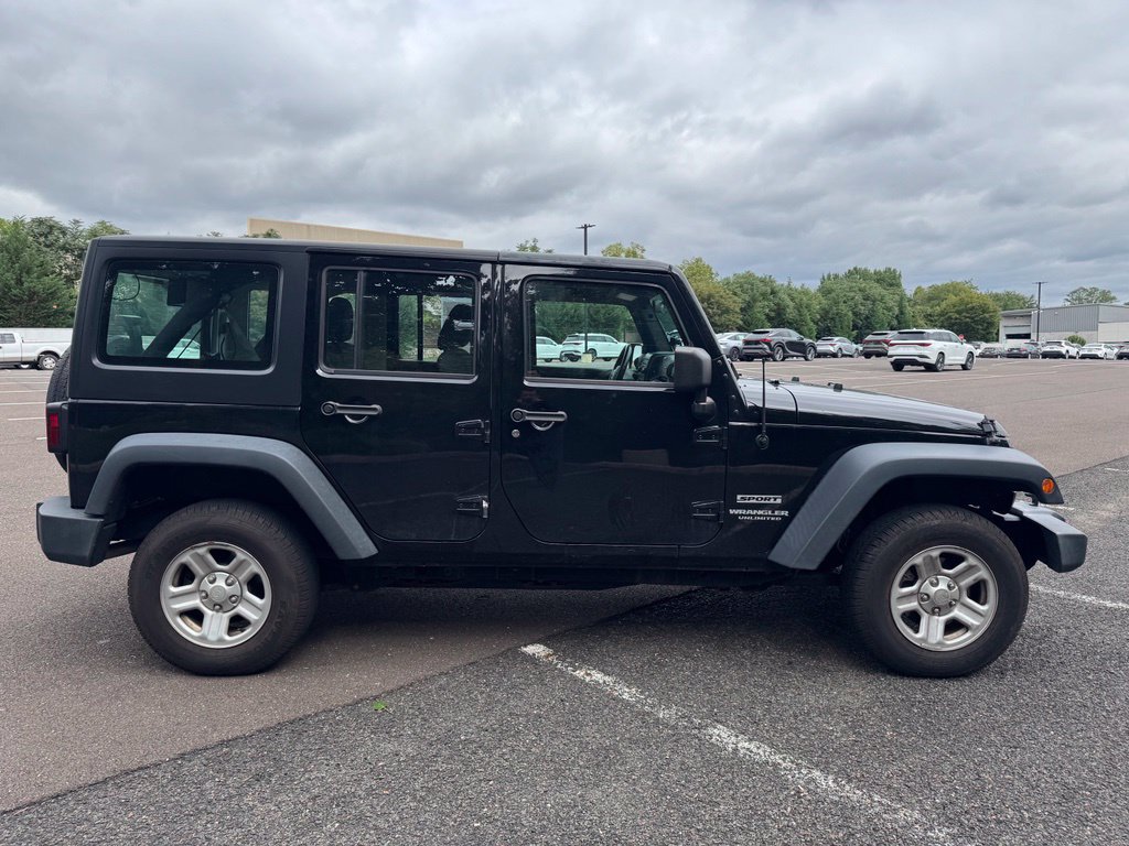 Used 2015 Jeep Wrangler Unlimited Sport w/ Connectivity Group AWD/4WD image 5
