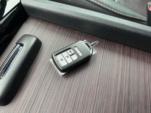 Used 2021 Honda Pilot Black Edition image 29