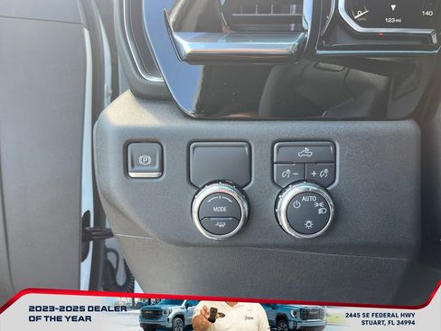 New 2026 GMC Sierra 1500 SLE image 24