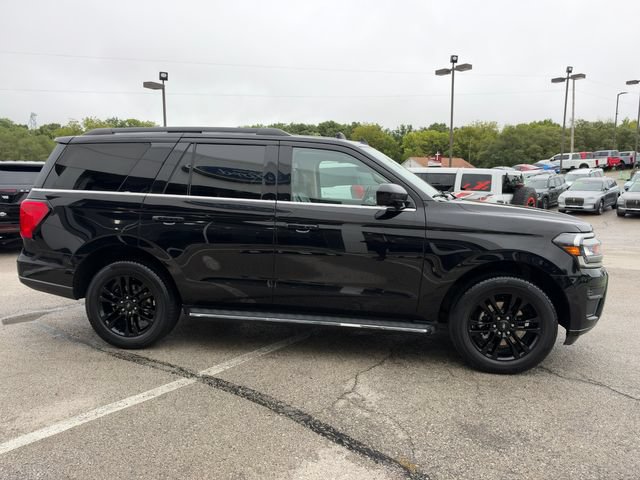 Used 2023 Ford Expedition XLT AWD/4WD image 8