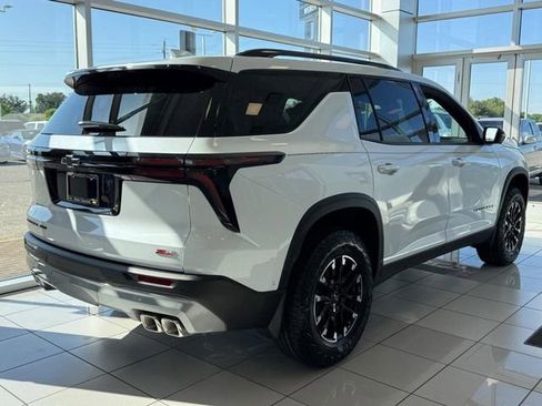 New 2026 Chevrolet Traverse Z71 w/ Enhanced Driving Package AWD/4WD image 3