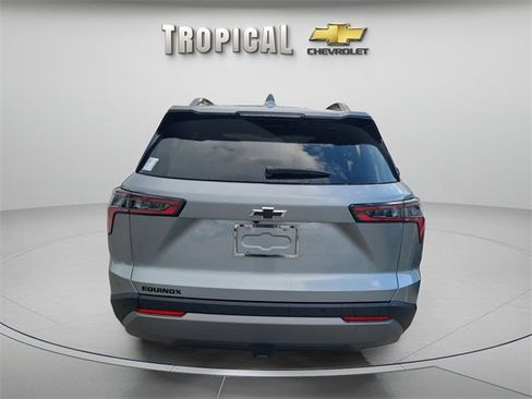 New 2026 Chevrolet Equinox LT w/ Midnight Edition image 4