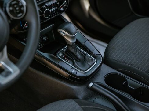 Used 2021 Kia Soul S FWD image 14