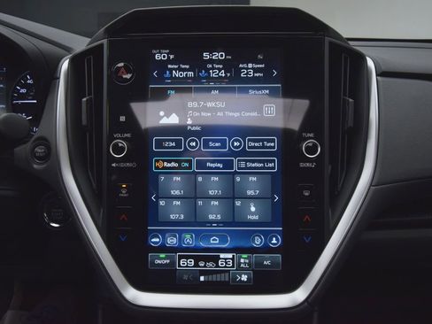 Used 2024 Subaru Crosstrek 2.0i Premium image 15