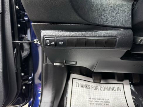 Used 2020 Toyota Corolla SE w/ Carpet Mat Package (TMS) FWD image 22