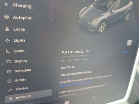 Used 2023 Tesla Model Y Long Range AWD/4WD image 11