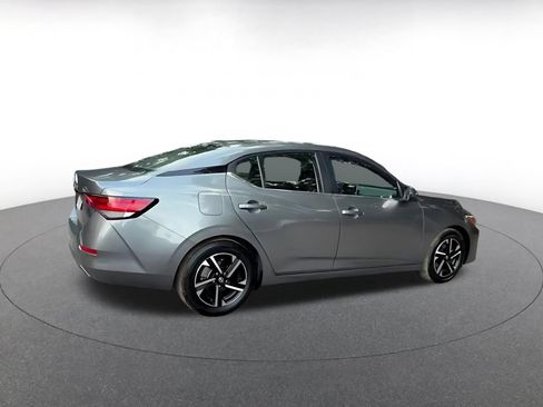 Used 2025 Nissan Sentra SV FWD image 15