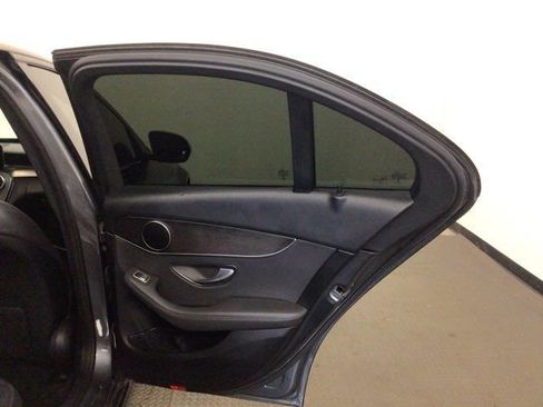 Used 2019 Mercedes-Benz C 300 Sedan w/ Premium Package image 8