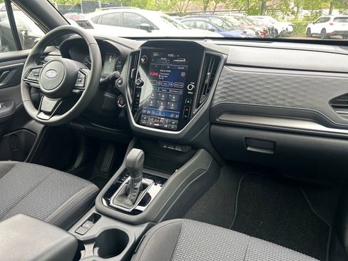 Certified 2025 Subaru Forester Premium AWD/4WD image 32
