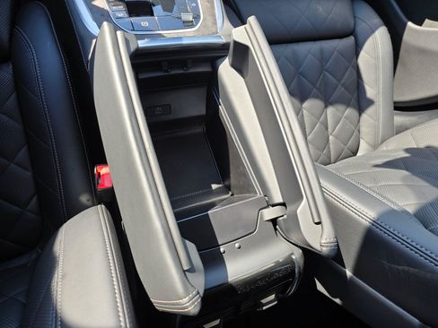 Used 2026 BMW X7 xDrive40i AWD/4WD image 25