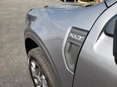 Used 2022 Ford Maverick XLT image 13