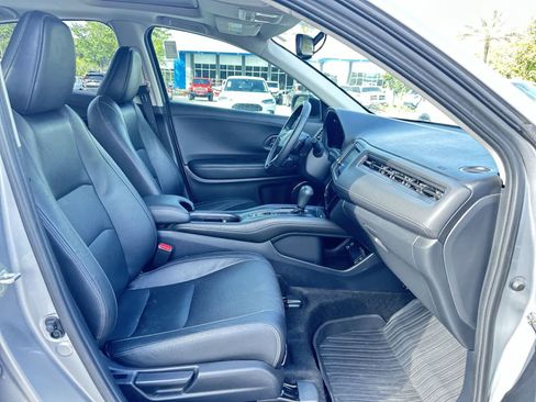 Used 2022 Honda HR-V EX-L image 17