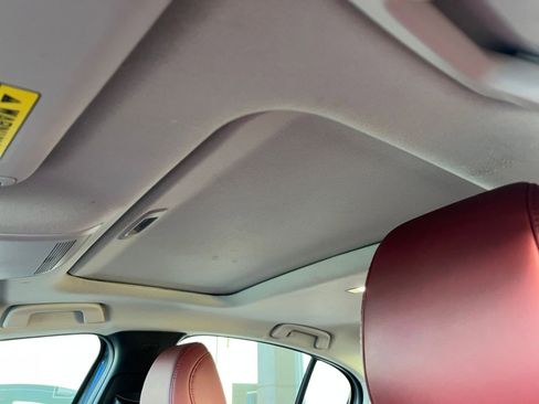 Used 2025 MAZDA MAZDA3 s image 29